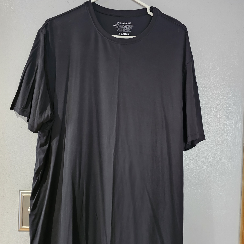 Men's Black Short Sleeve Tee